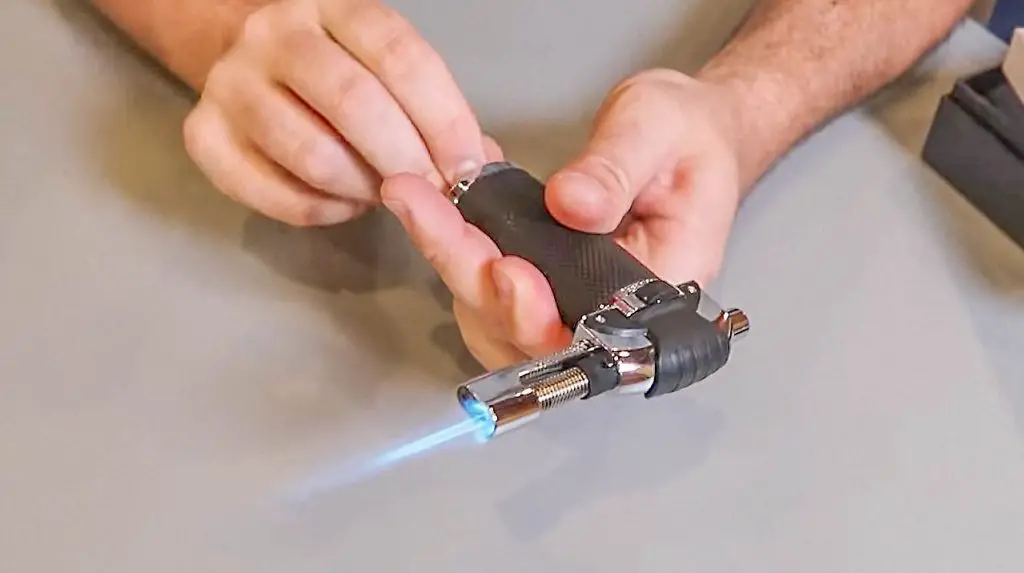 Best Torch for Dabbing Reviews 2022 & Buyer's Guide