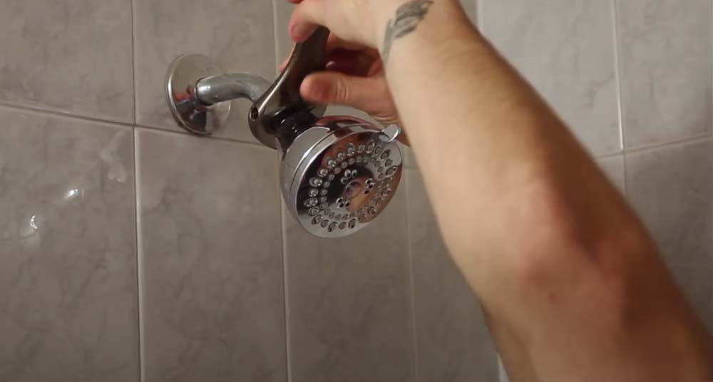 Learn How to Remove A Stuck Shower Head?