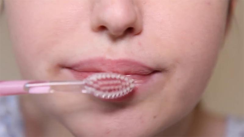 Does Brushing Your Lips With a Toothbrush Make Them Bigger?