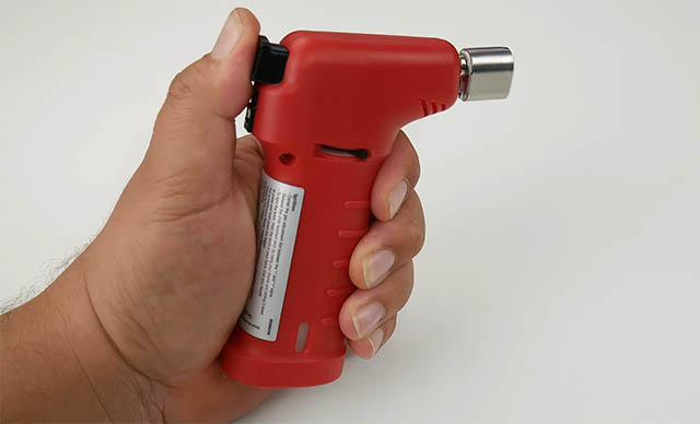 How To Fix Butane Torch That Won't Stay Lit?